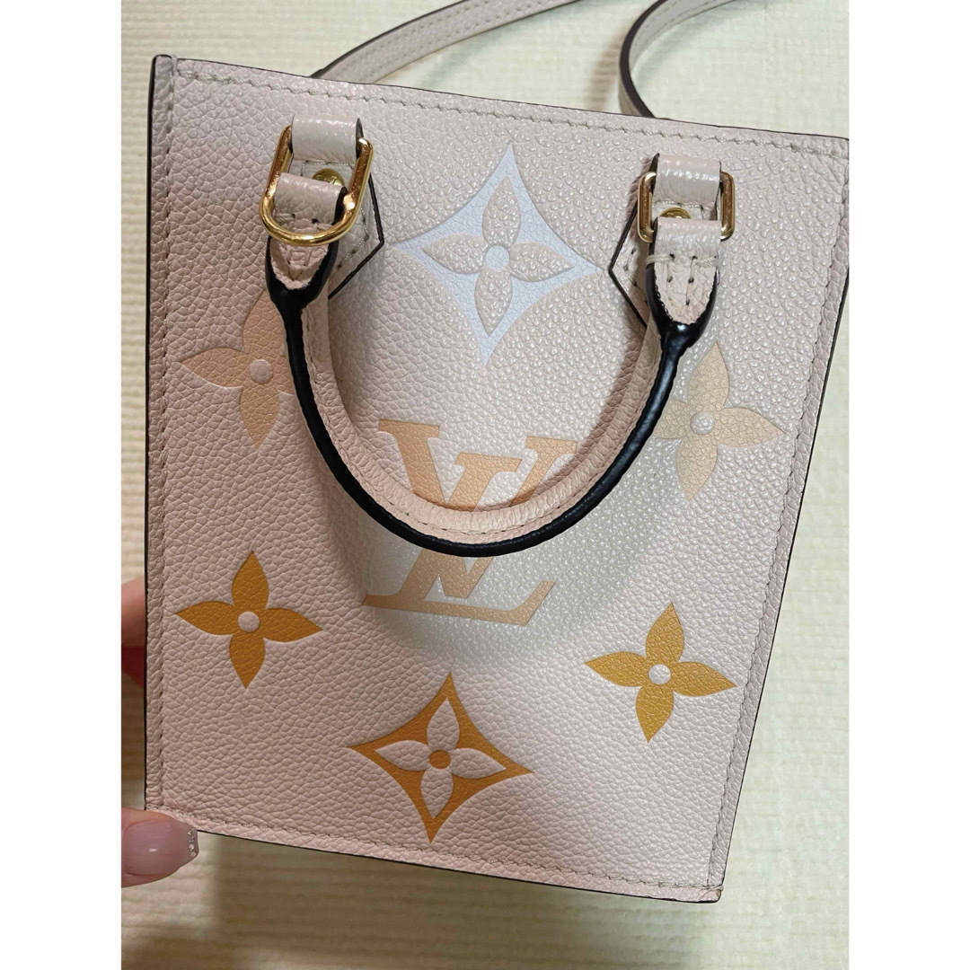 LOUIS VUITTON(ルイヴィトン)のルイ・ヴィトン　プティットサックプラ レディースのバッグ(ショルダーバッグ)の商品写真