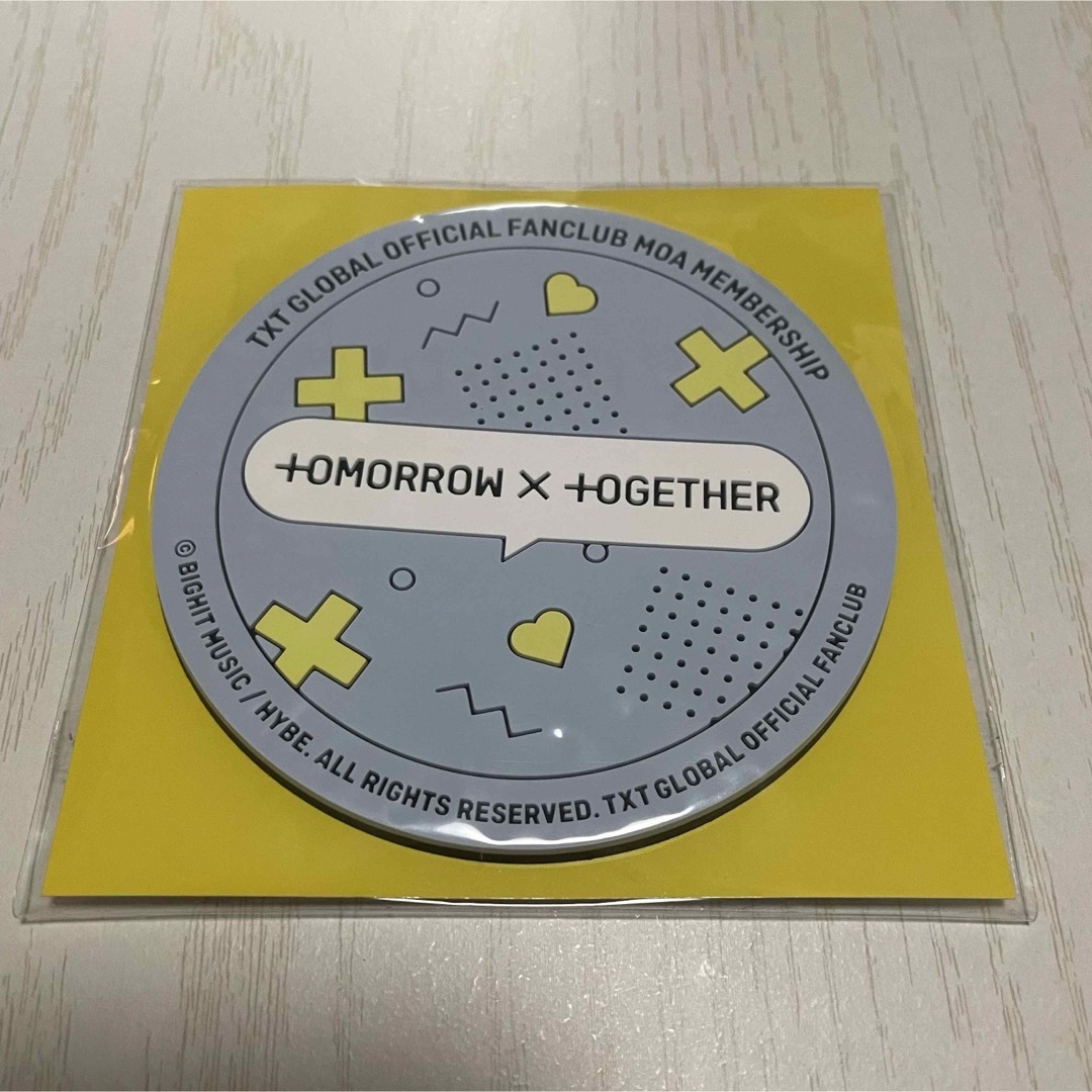 TOMORROW X TOGETHER(トゥモローバイトゥギャザー)のtxt fc入会特典 コースター エンタメ/ホビーのCD(K-POP/アジア)の商品写真