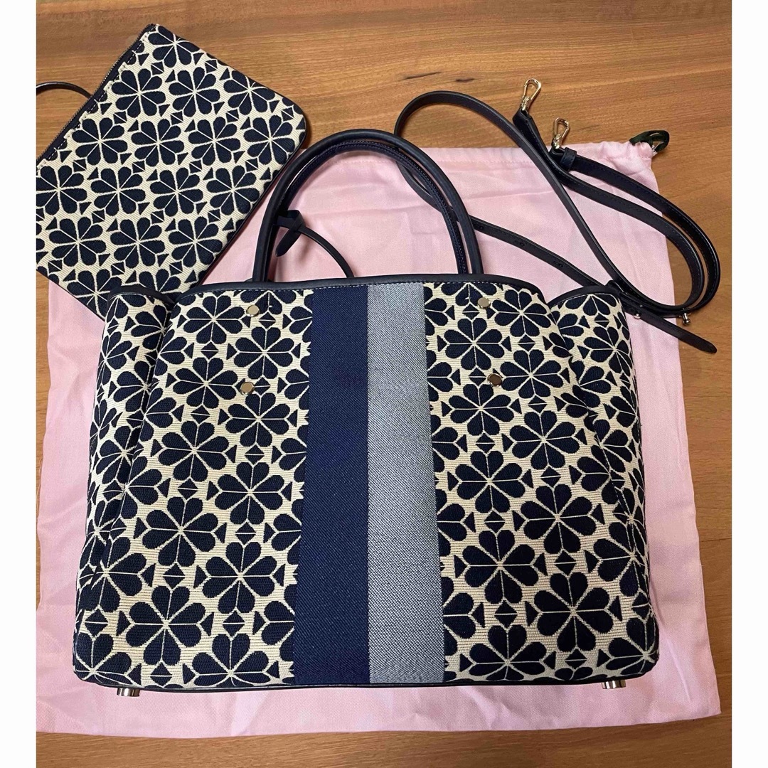 kate spade new york(ケイトスペードニューヨーク)のケイトスペードフラワー ジャカード ストライプ エブリシング ミディアム トート レディースのバッグ(トートバッグ)の商品写真