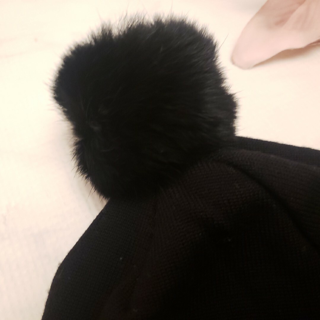 LANVIN(ランバン)のLANVINラビットファー付きニット帽 ブラック 黒 レディースの帽子(ニット帽/ビーニー)の商品写真