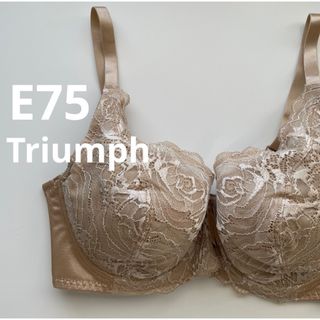 トリンプ(Triumph)の新品　トリンプ  E75 ベージュ　フルカップブラ　花柄レースブラ　大きいサイズ(ブラ)