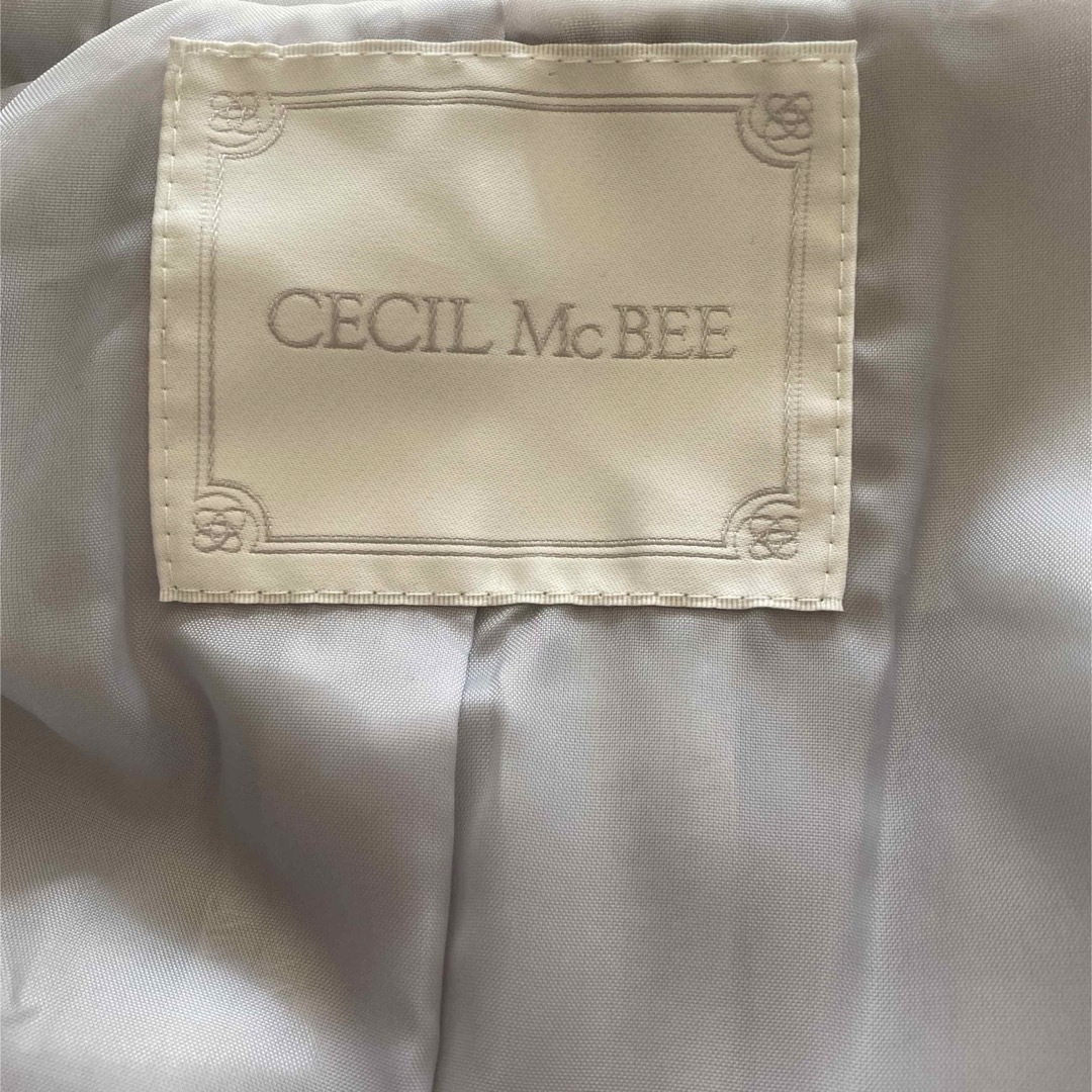 CECIL McBEE(セシルマクビー)のセシルマクビー　ブルー　ダッフルコート レディースのジャケット/アウター(ダッフルコート)の商品写真