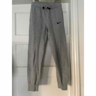 ナイキ(NIKE)の美品　NIKE スエットパンツ　ナイキグレースエット　ナイキジュニアサイズ(パンツ/スパッツ)