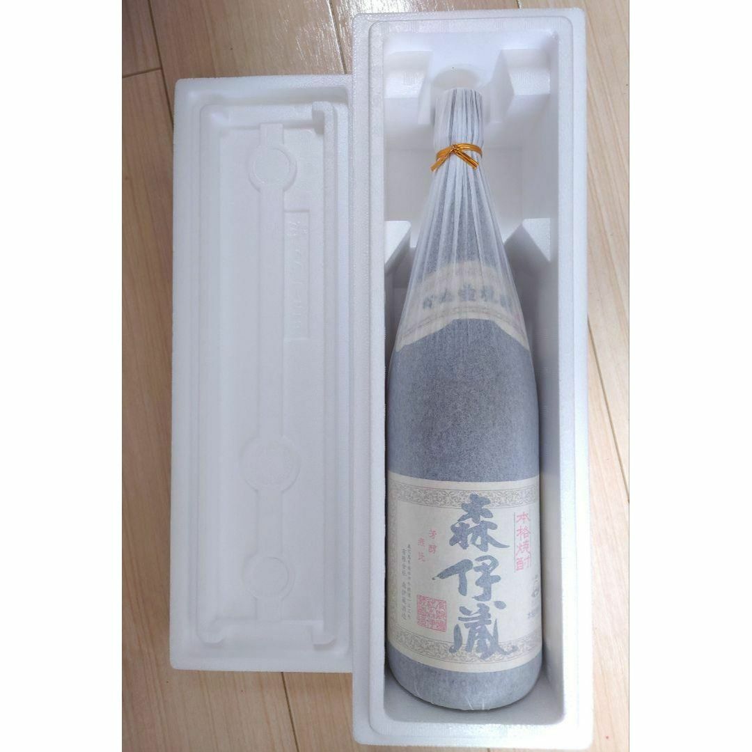 森伊蔵酒造(モリイゾウシュゾウ)の森伊蔵 本格焼酎 1800ml 食品/飲料/酒の酒(焼酎)の商品写真