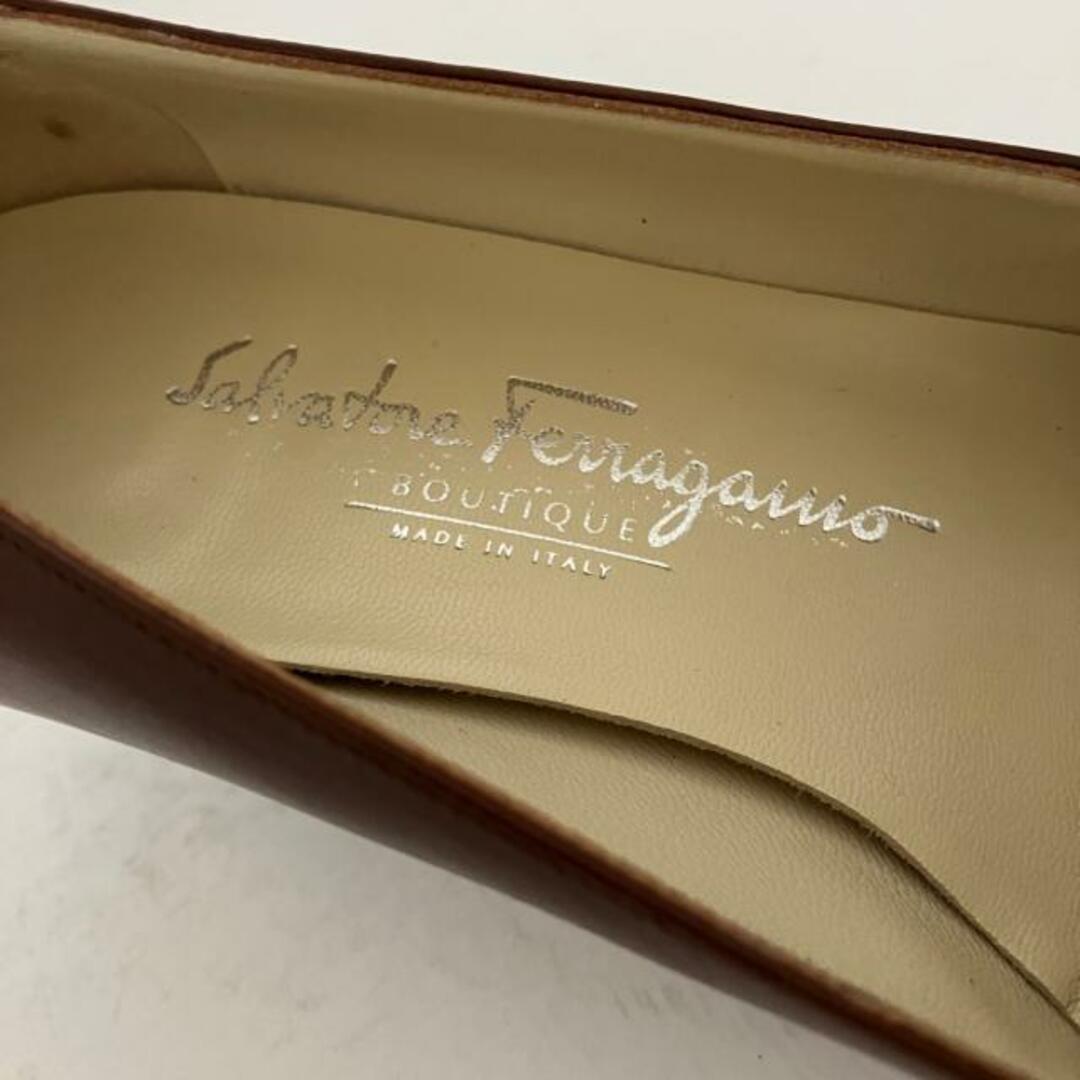 Salvatore Ferragamo(サルヴァトーレフェラガモ)のサルバトーレフェラガモ パンプス 6  D - レディースの靴/シューズ(ハイヒール/パンプス)の商品写真