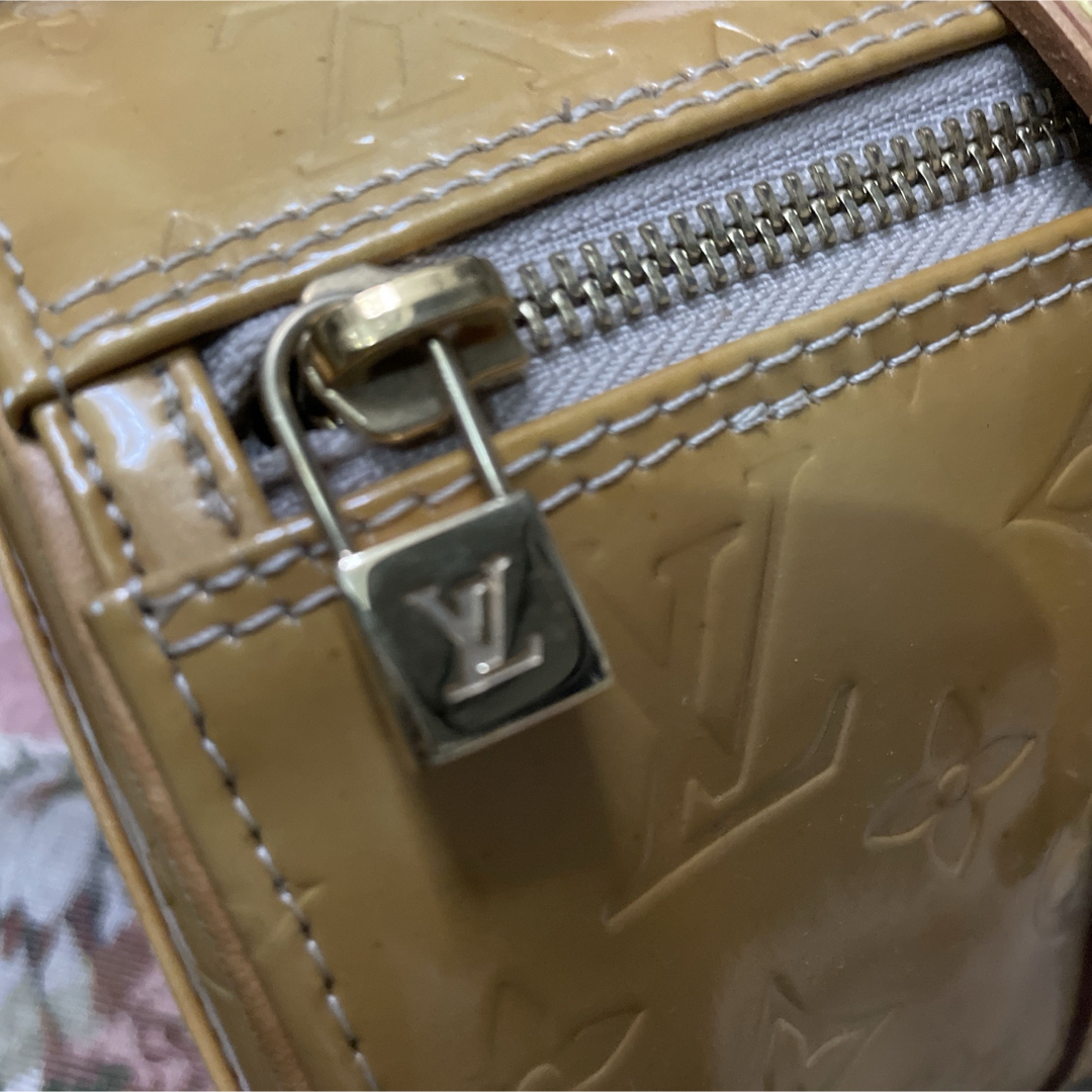 LOUIS VUITTON(ルイヴィトン)のルイヴィトン　ヴェルニ　ベッドフォード レディースのバッグ(ハンドバッグ)の商品写真