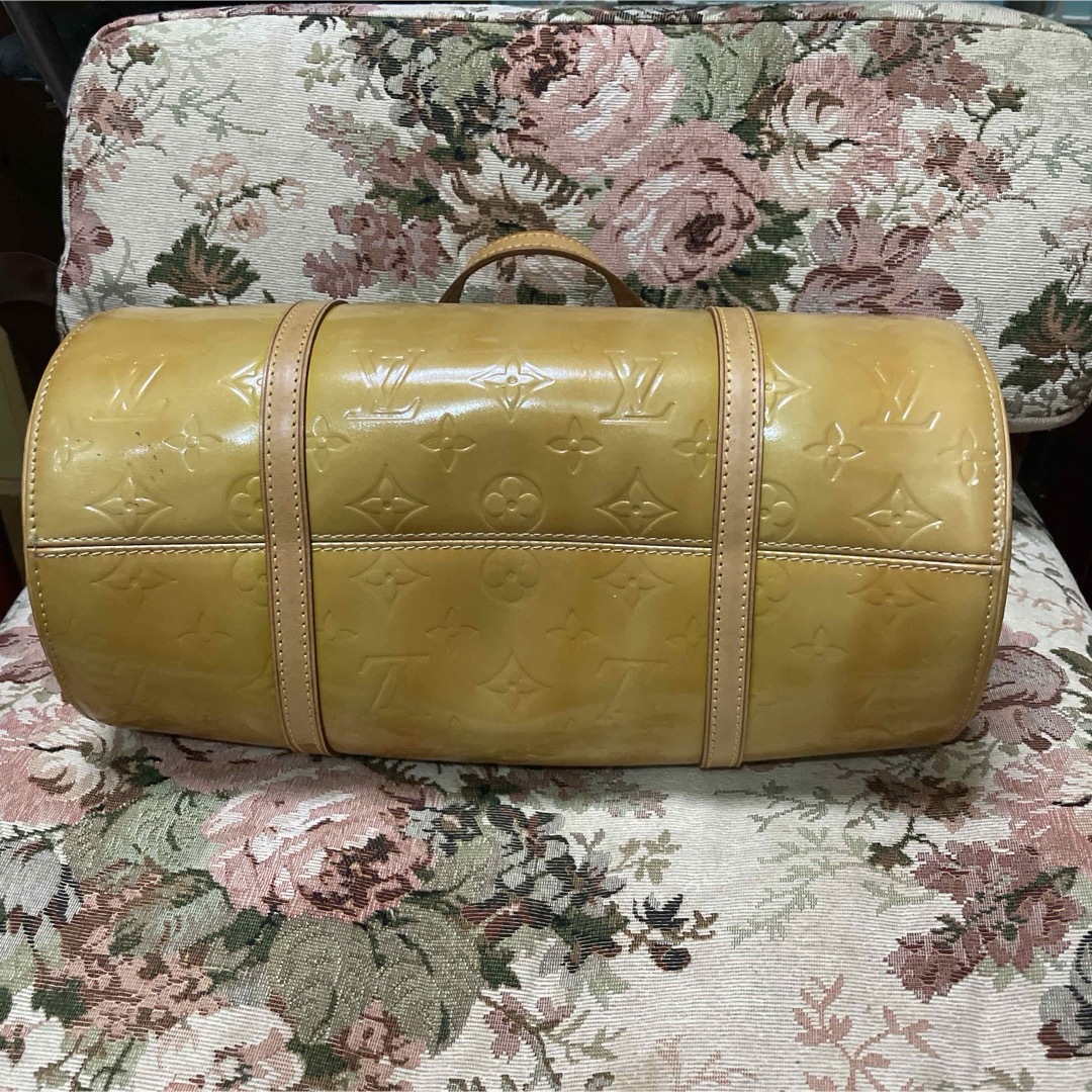 LOUIS VUITTON(ルイヴィトン)のルイヴィトン　ヴェルニ　ベッドフォード レディースのバッグ(ハンドバッグ)の商品写真