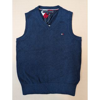 トミーヒルフィガー(TOMMY HILFIGER)の【未使用】TOMMY HILFIGER  キッズ ベスト 100〜110cm(ニット)