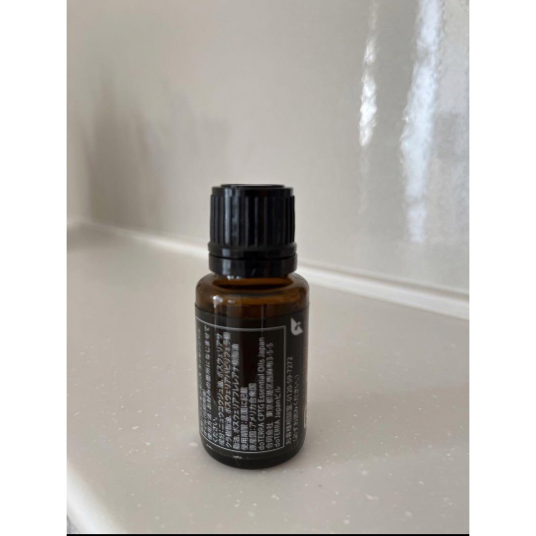 正規品　新品　未開封　doTERRA ドテラ　フランキンセンス　15ml