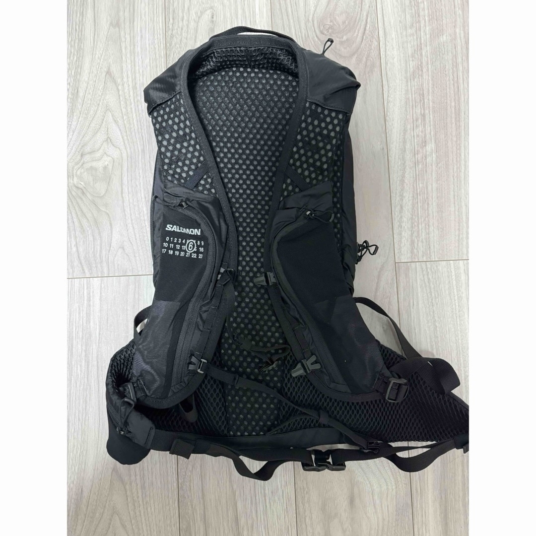 MM6(エムエムシックス)の【試着のみ】MM6 x SALOMON XT 15 / Black レディースのバッグ(リュック/バックパック)の商品写真