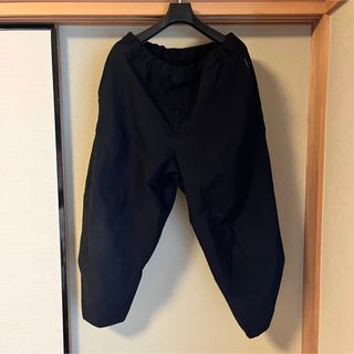 ブラックコムデギャルソン(BLACK COMME des GARCONS)のコム・デ・ギャルソン パンツ L(カジュアルパンツ)