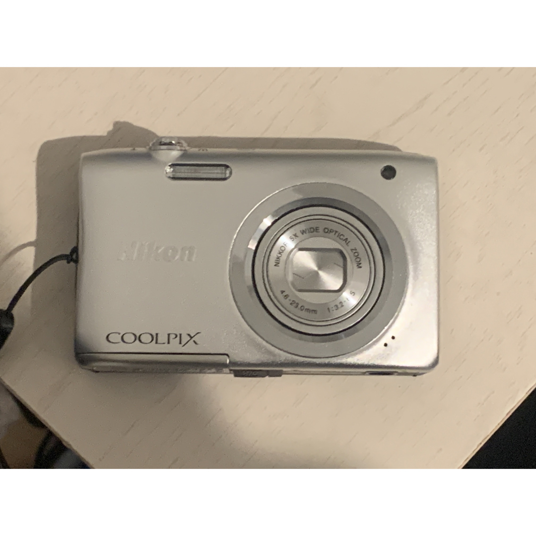 デジタルカメラNikon coolpix A100