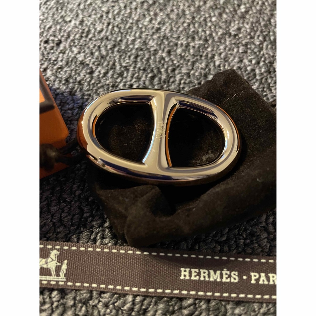 Hermes(エルメス)のエルメス　Hermes シェーヌダンクル　スカーフリング　新品未使用　ゴールド レディースのファッション小物(その他)の商品写真