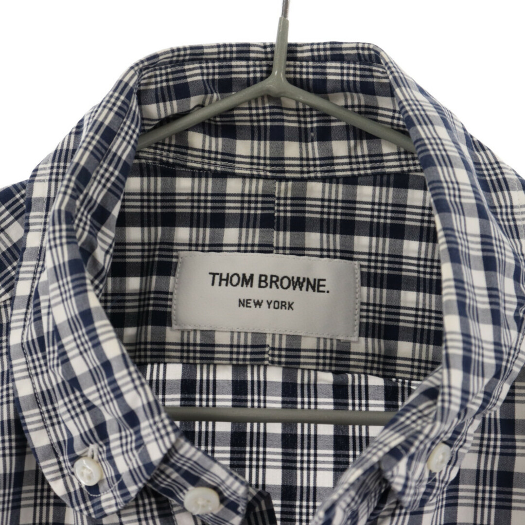 THOM BROWNE(トムブラウン)のTHOM BROWNE トムブラウン チェック ボタンダウンシャツ 半袖シャツ ネイビー/ホワイト メンズのトップス(シャツ)の商品写真