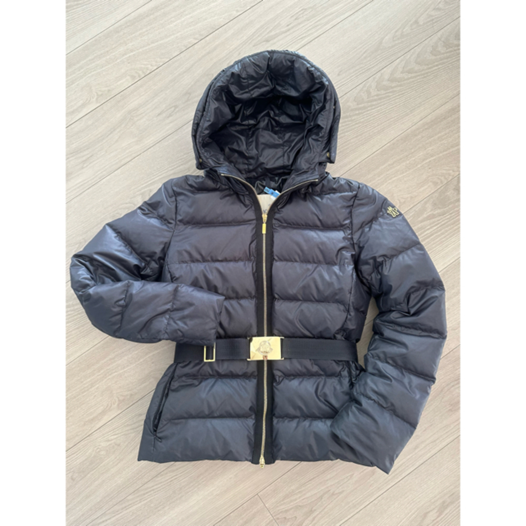 MONCLER(モンクレール)の確実正規美品♡モンクレール♡レディースダウンジャケット♡希少ゴールド金具 レディースのジャケット/アウター(ダウンジャケット)の商品写真