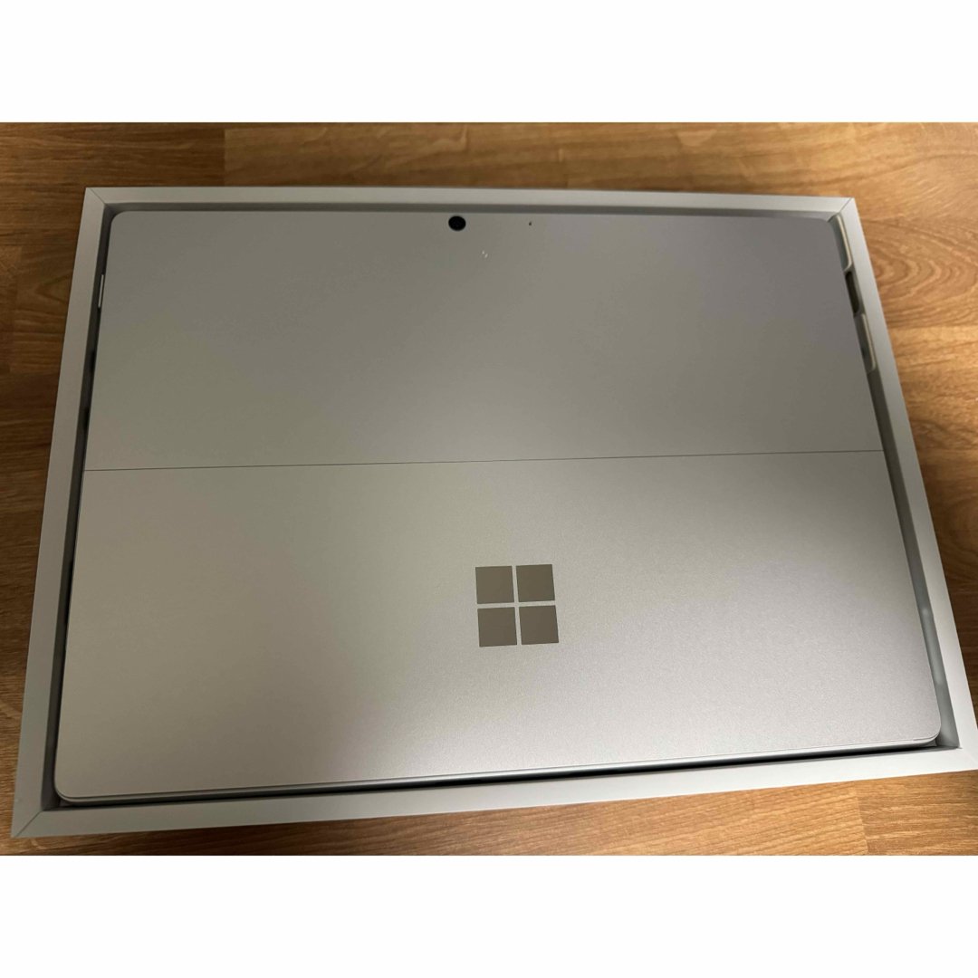 Microsoft(マイクロソフト)のMicrosoft Surface Pro 8 プラチナ　おまけ付 スマホ/家電/カメラのPC/タブレット(ノートPC)の商品写真