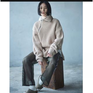 ケイスリーアンドコ(k3&co.)のk3&co. ケイスリー　ニット　ハイネック　ベージュ　オーバーサイズ　ニット(ニット/セーター)