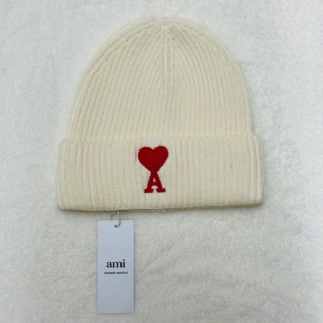 ami(アミ)のamiparis アミパリス ニット帽 男女兼用  ホワイト レディースの帽子(ニット帽/ビーニー)の商品写真