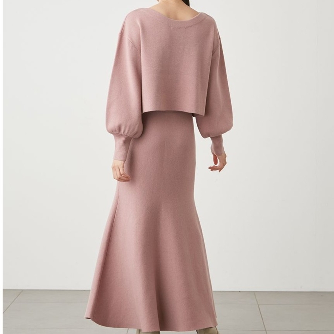 SNIDEL - 新品 SNIDEL ブローチ付ニットセットアップ ピンクの SNIDEL - 新品 SNIDEL ブローチ付ニットセットアップ ピンクの