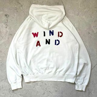 ウィンダンシー(WIND AND SEA)の【ウィンダンシー】L 両面ロゴ肉厚 スウェットパーカー 白 windandsea(パーカー)