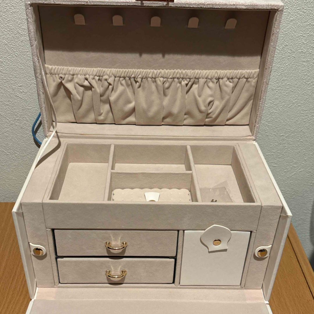 AfternoonTea(アフタヌーンティー)のAfternoon Tea jewelry box レディースのファッション小物(ポーチ)の商品写真