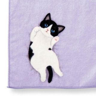 フェリシモ(FELISSIMO)のフェリシモ 猫部 タオル ハンカチ （ハチワレ） 子猫 猫 ネコ ねこ(その他)