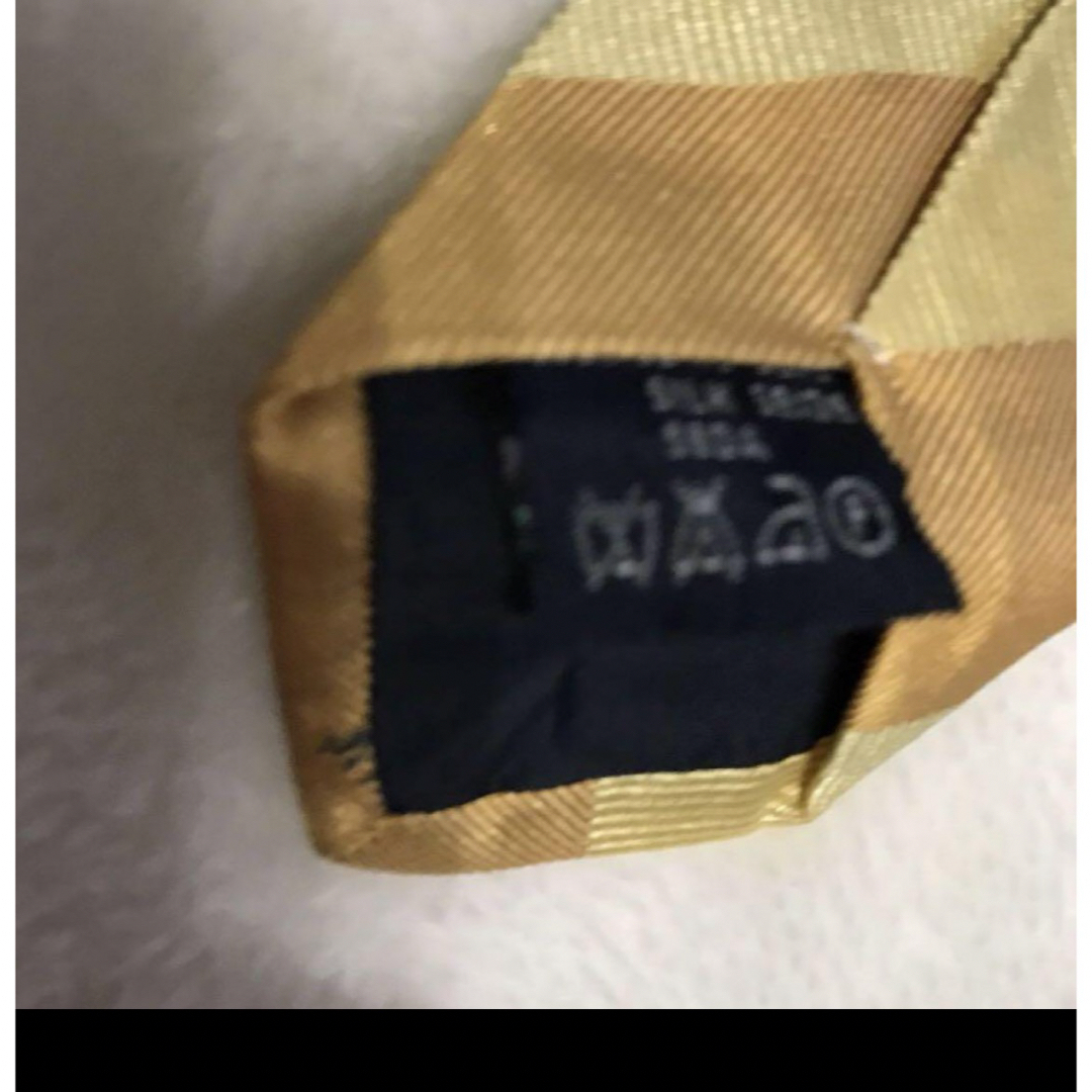 BURBERRY(バーバリー)の【オシャレ】バーバリーネクタイ 黄色　シマシマ メンズのファッション小物(ネクタイ)の商品写真