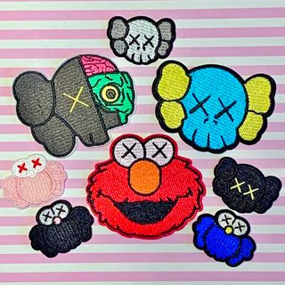 【アイロンワッペン】kaws カウズ No.2（ピンク）8点セット(各種パーツ)