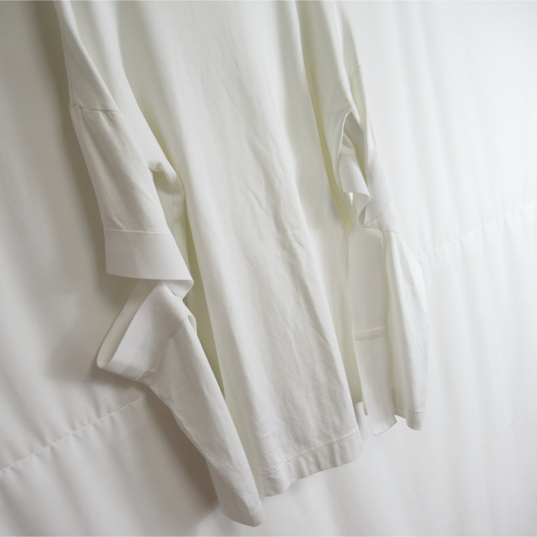 UN3D. モード デザイン ホワイト Tシャツ 半袖 カットソー F ジャージ