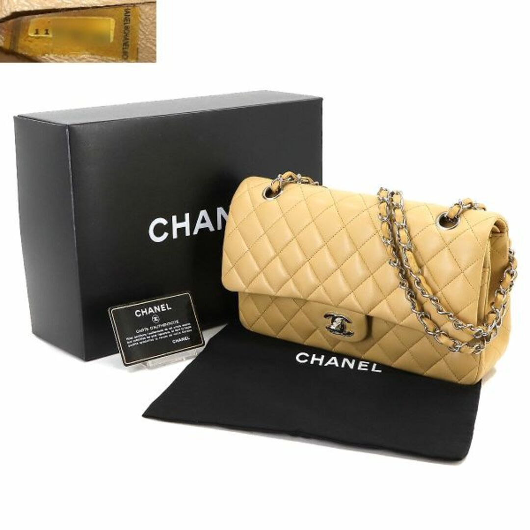 CHANEL(シャネル)の新品同様 シャネル CHANEL マトラッセ 25 チェーン ショルダー バッグ レザー ベージュ A01112 ココマーク VLP 90220553 レディースのバッグ(ショルダーバッグ)の商品写真