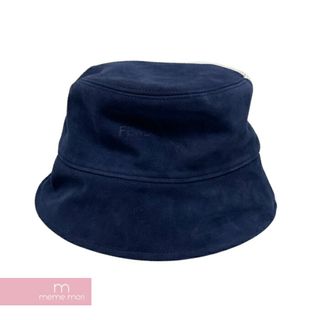 フェンディ(FENDI)のFENDI Two Tone Suede Logo Bucket Hat FXQ801AIWD ツートンフェンディロゴバケットハット ボブハット スウェード生地 帽子 ブルー×ホワイト サイズM 【240116】【中古-A】【me04】(ハット)