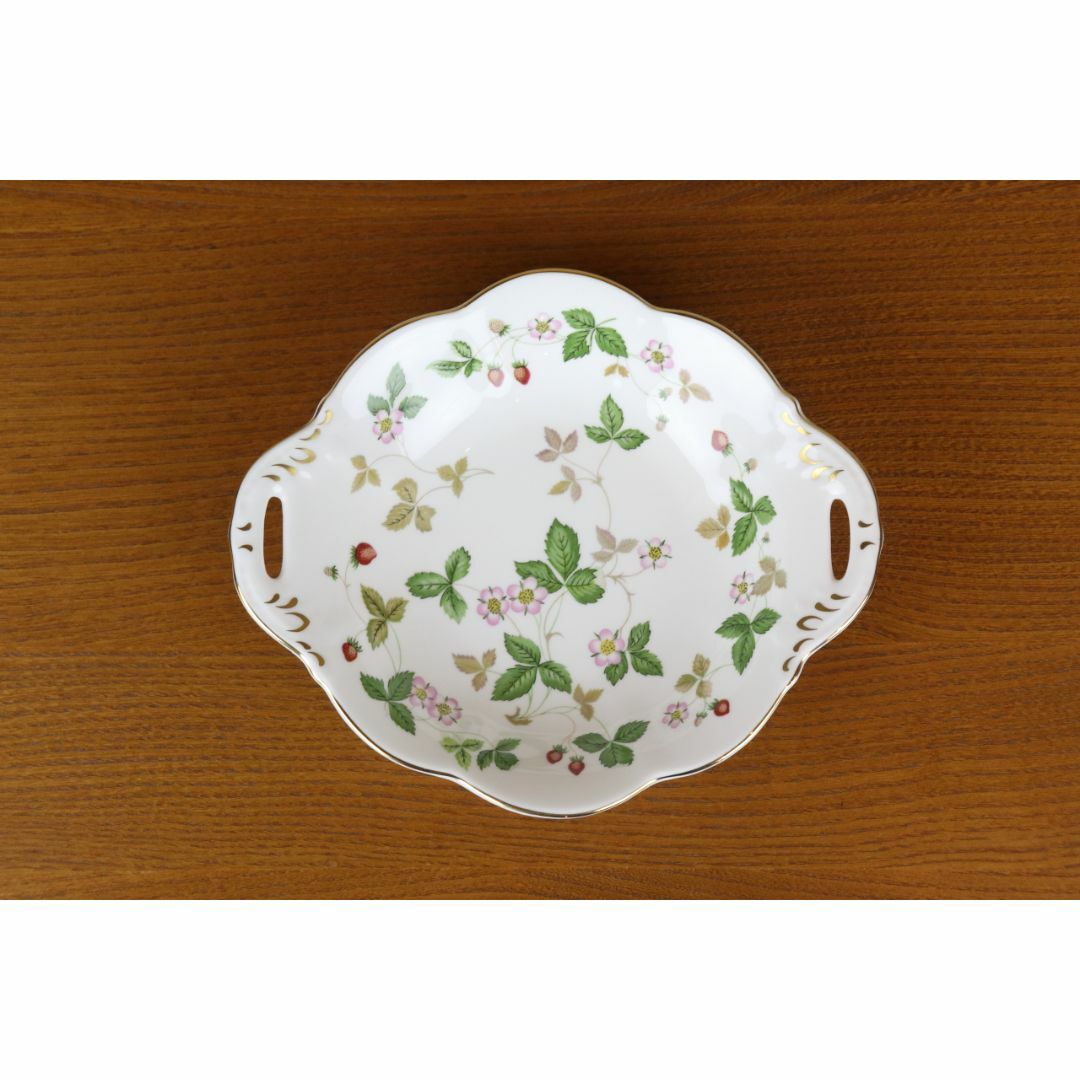 WEDGWOOD - ウェッジウッド ワイルドストロベリー ボウル 深皿 WEDGWOOD - ウェッジウッド ワイルドストロベリー ボウル 深皿