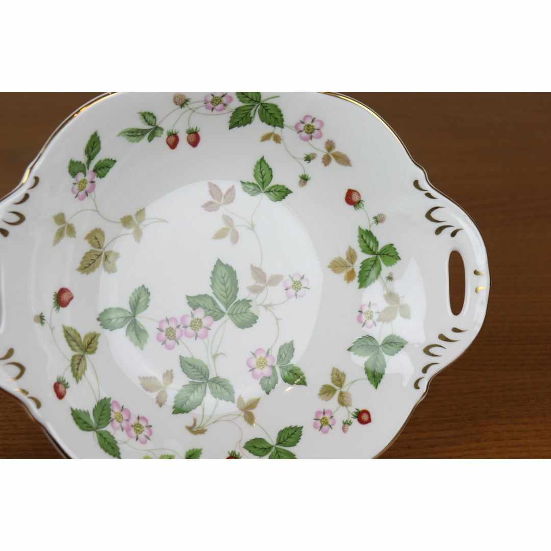 WEDGWOOD - ウェッジウッド ワイルドストロベリー ボウル 深皿 WEDGWOOD - ウェッジウッド ワイルドストロベリー ボウル 深皿