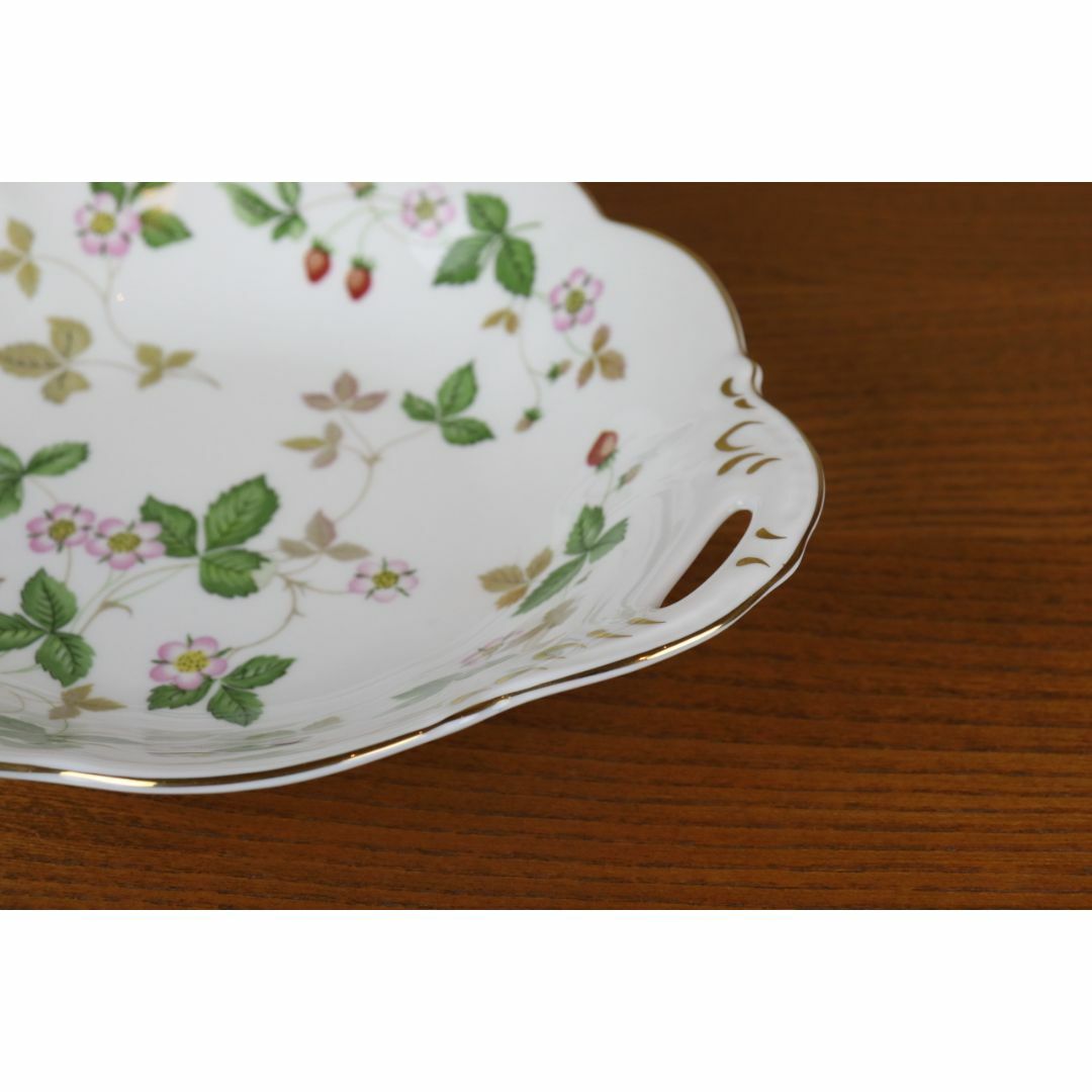 WEDGWOOD - ウェッジウッド ワイルドストロベリー ボウル 深皿 WEDGWOOD - ウェッジウッド ワイルドストロベリー ボウル 深皿