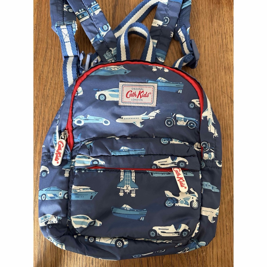 Cath Kidston(キャスキッドソン)のCath kids キャスキッドソン　リュック　乗り物 キッズ/ベビー/マタニティのこども用バッグ(リュックサック)の商品写真