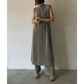 エーアイシー(A・I・C)の美品【AIC.】リネンタッチ配色リブワンピース セットアップ(ロングワンピース/マキシワンピース)