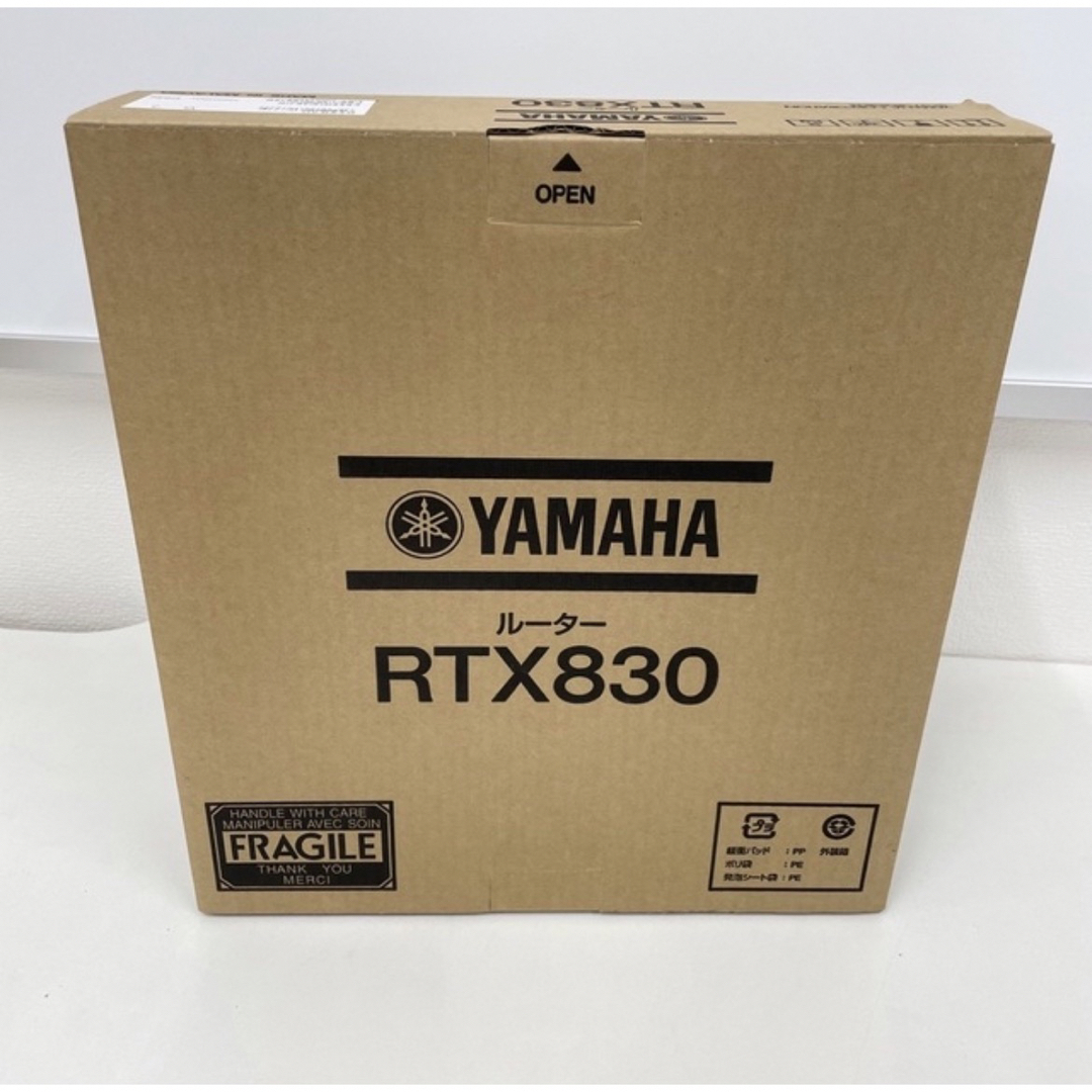 ヤマハ(ヤマハ)のYAMAHA ギガアクセスVPNルーター RTX830 スマホ/家電/カメラのPC/タブレット(PC周辺機器)の商品写真