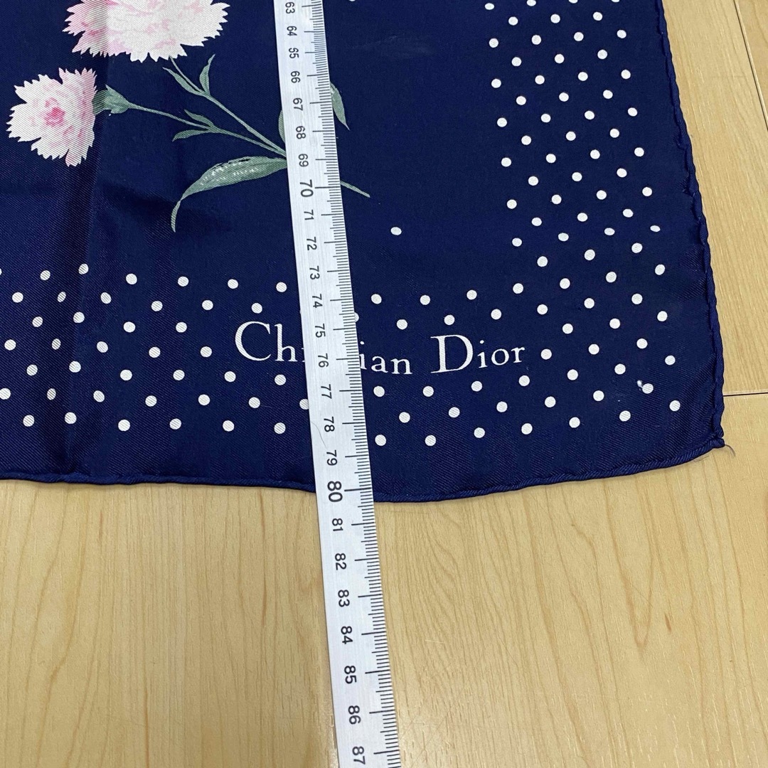 Christian Dior(クリスチャンディオール)のクリスチャンディオール　ネイビー　花柄　カーネーション　ドット　no.21 レディースのファッション小物(バンダナ/スカーフ)の商品写真