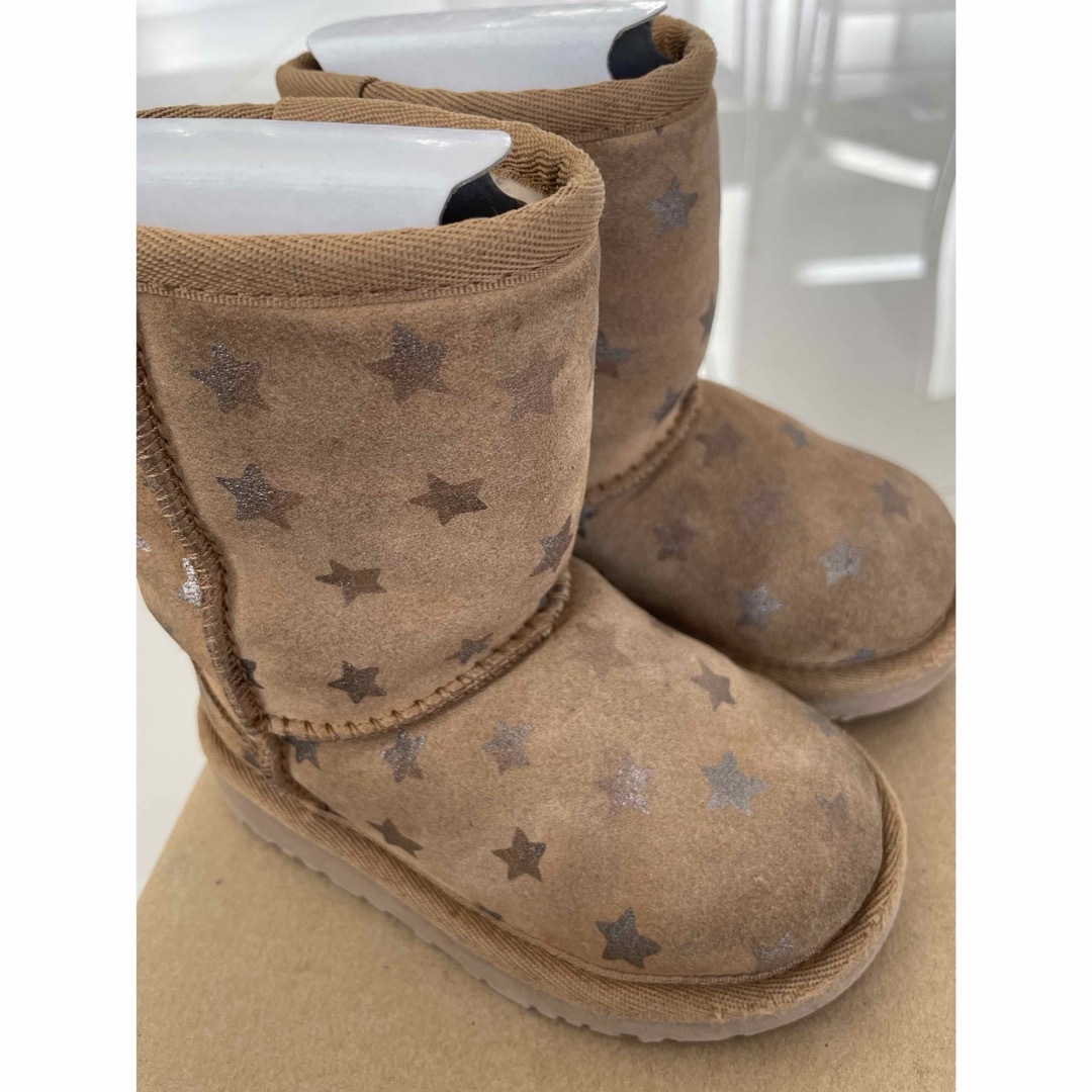 UGG(アグ)のUGG キッズブーツ14.5cm キッズ/ベビー/マタニティのキッズ靴/シューズ(15cm~)(ブーツ)の商品写真