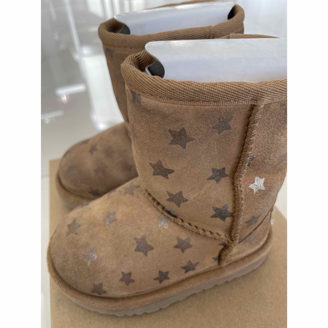 UGG(アグ)のUGG キッズブーツ14.5cm キッズ/ベビー/マタニティのキッズ靴/シューズ(15cm~)(ブーツ)の商品写真