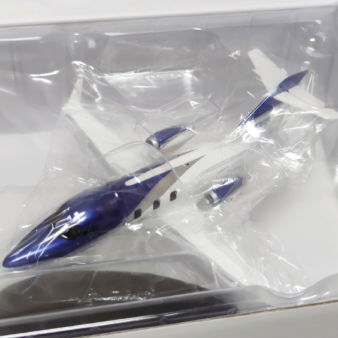 ホンダ(ホンダ)の【新品】1:72 ホンダジェット HondaJet ブルー/ホワイト エンタメ/ホビーのテーブルゲーム/ホビー(航空機)の商品写真