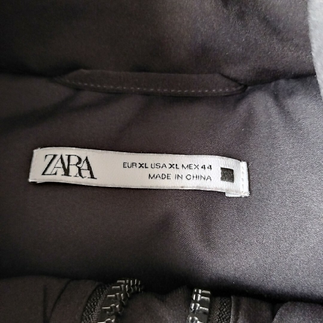 ZARA(ザラ)のウォーターレペレントパフジャケット　ＸＬ メンズのジャケット/アウター(ダウンジャケット)の商品写真