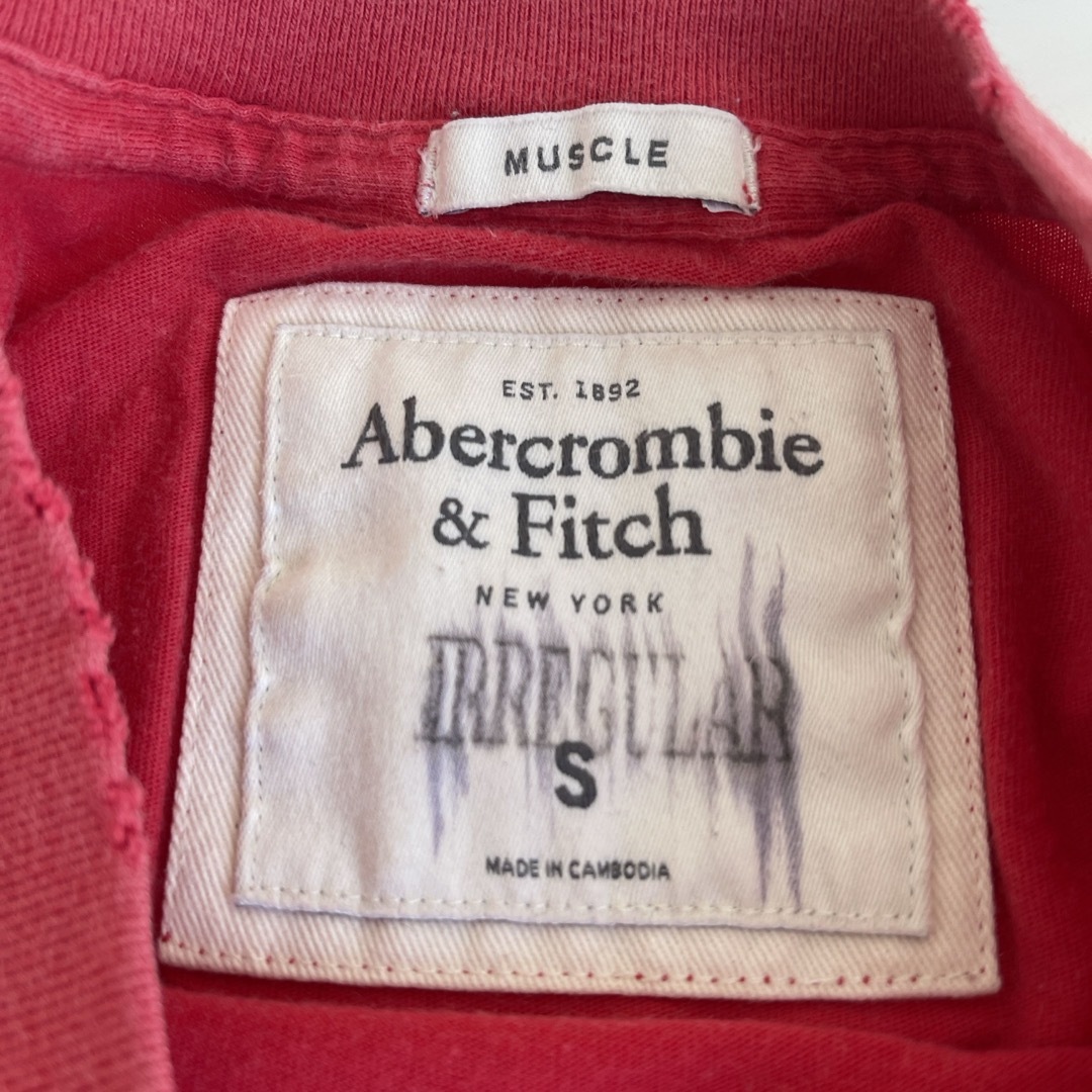 Abercrombie&Fitch(アバクロンビーアンドフィッチ)のAaercrombie&Fitch メンズTシャツ メンズのトップス(Tシャツ/カットソー(半袖/袖なし))の商品写真