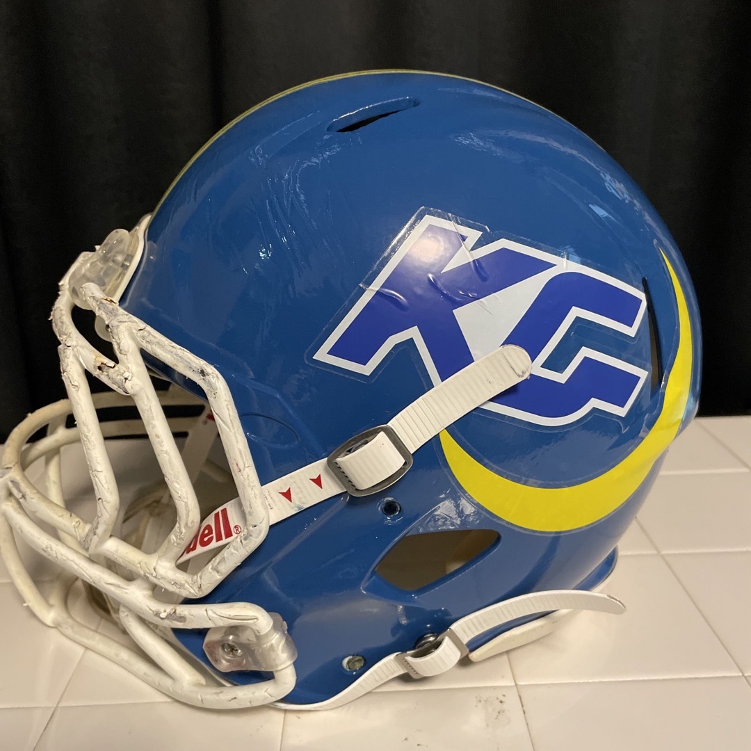 関西学院大学“FIGHTERS“試合用ヘルメット(選手実使用) スポーツ/アウトドアのスポーツ/アウトドア その他(アメリカンフットボール)の商品写真