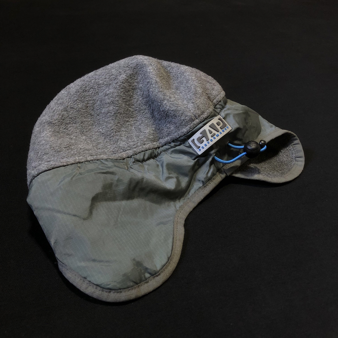 GAP(ギャップ)のy2k 00s old gap リフレクターロゴ フリースニットキャップ 美品 レディースの帽子(ニット帽/ビーニー)の商品写真