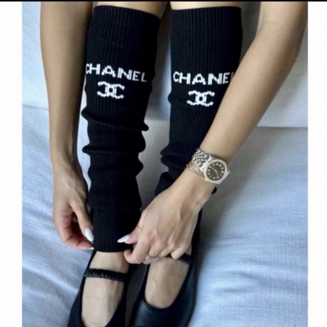 CHANEL(シャネル)のCHANEL シャネル　ゲートル　ブラック　新品　完売　レッグウォーマー レディースのレッグウェア(レッグウォーマー)の商品写真