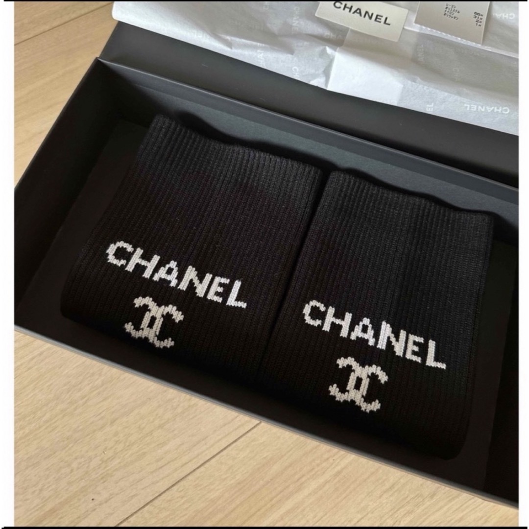 CHANEL(シャネル)のCHANEL シャネル　ゲートル　ブラック　新品　完売　レッグウォーマー レディースのレッグウェア(レッグウォーマー)の商品写真