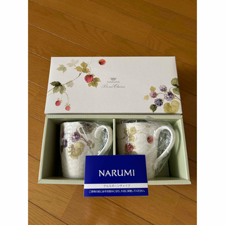 ナルミ(NARUMI)のナルミ　マグカップ２個セット(グラス/カップ)