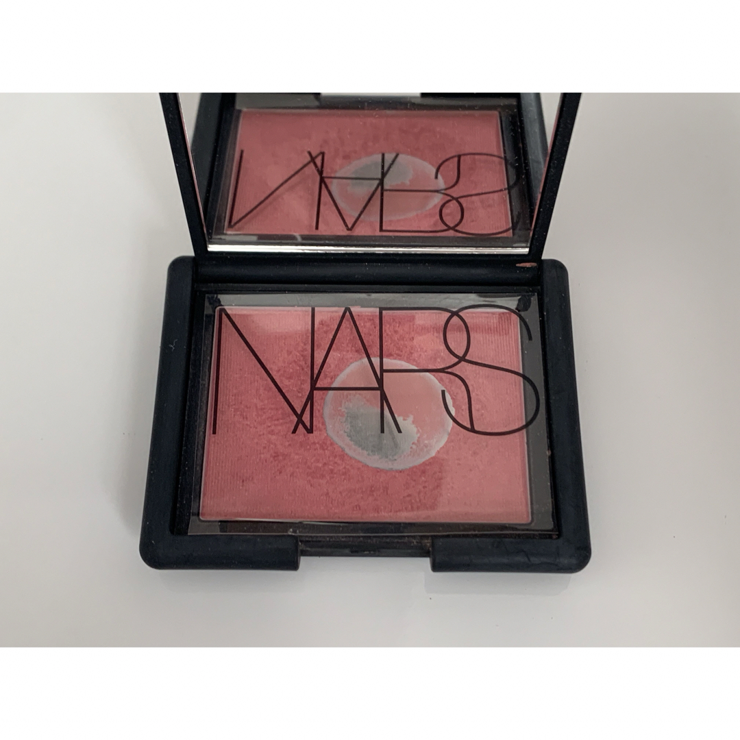 NARS(ナーズ)のナーズ　チーク　ブラッシュ　orgasm オーガズム コスメ/美容のベースメイク/化粧品(チーク)の商品写真