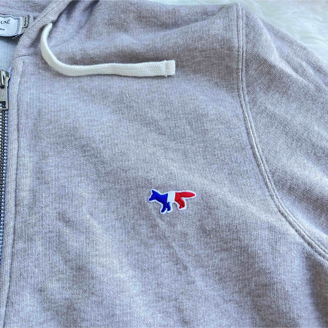 MAISON KITSUNE'(メゾンキツネ)のメゾンキツネ パーカー トリコロール フード ブラウン レディースのトップス(パーカー)の商品写真